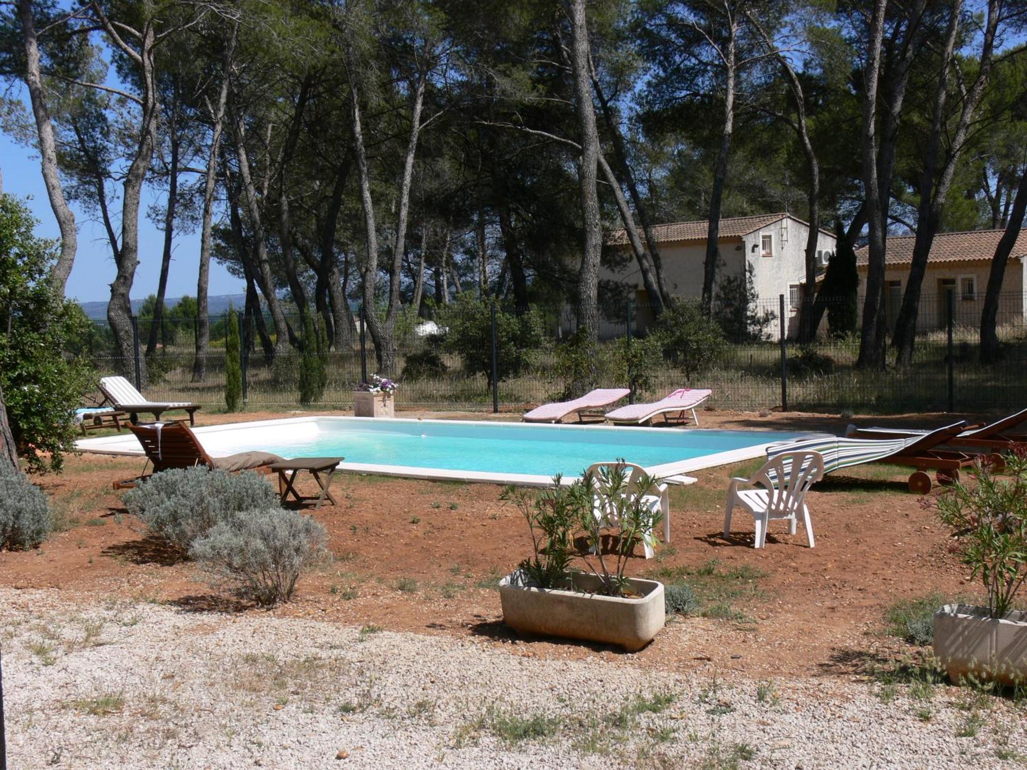 מלון Saint-Rémy-de-Provence La Coudouliere מראה חיצוני תמונה